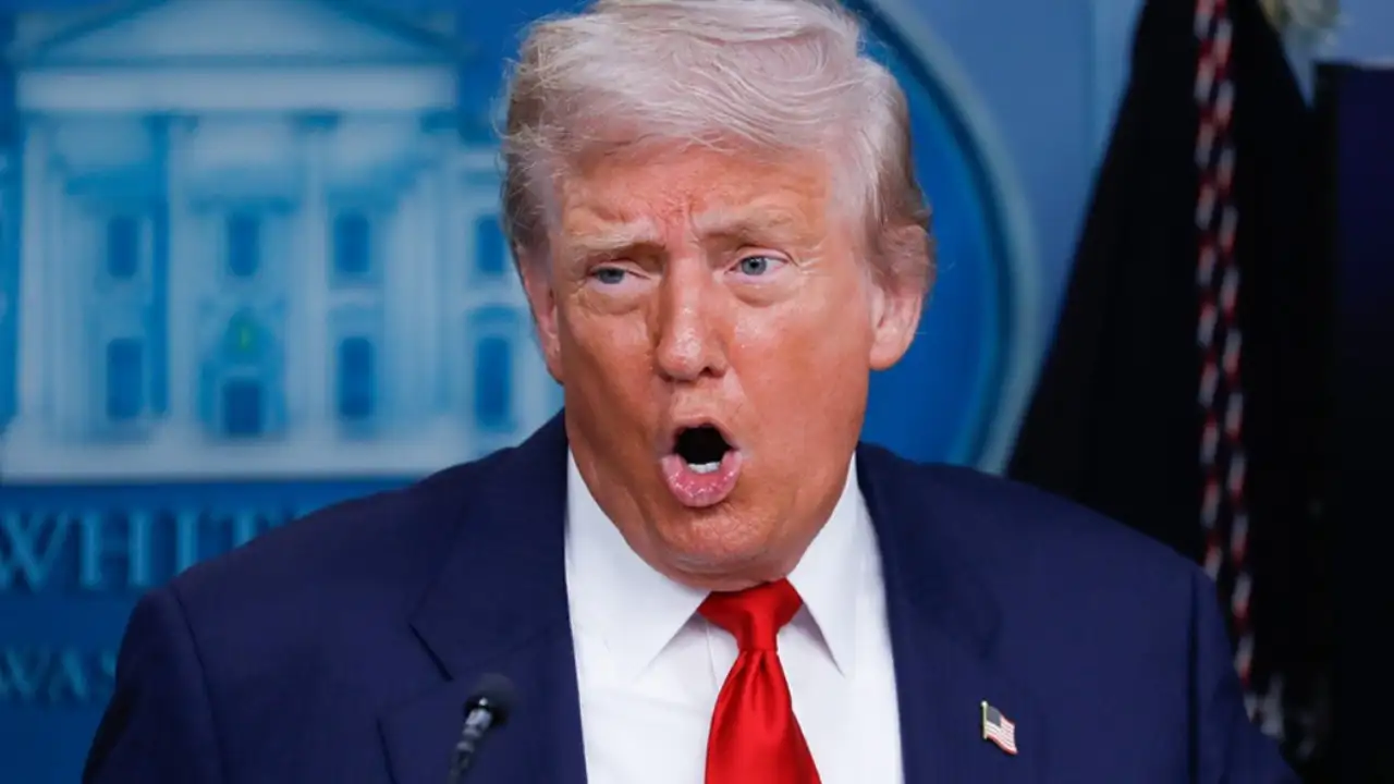Trump: İran, Hürmüz Boğazı'nı Bir Daha Asla Kapatmamayı Kabul Etti